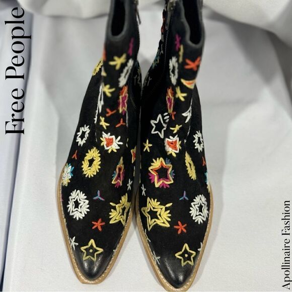 FREE PEOPLE BOWERS ANKLE BOOTS IN BLACK EMBROIDERED FLORAL SIZE 38.5 NWT - Picture 5 of 8